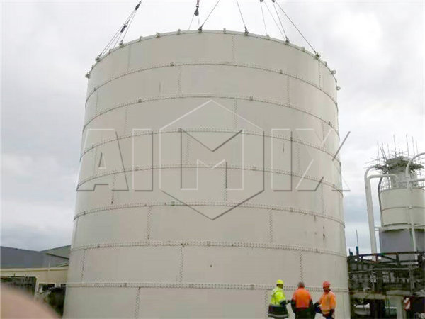 Cement silo