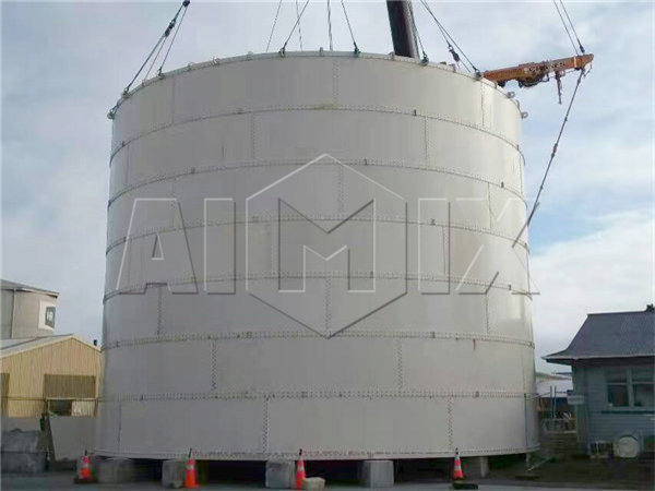 Cement silos