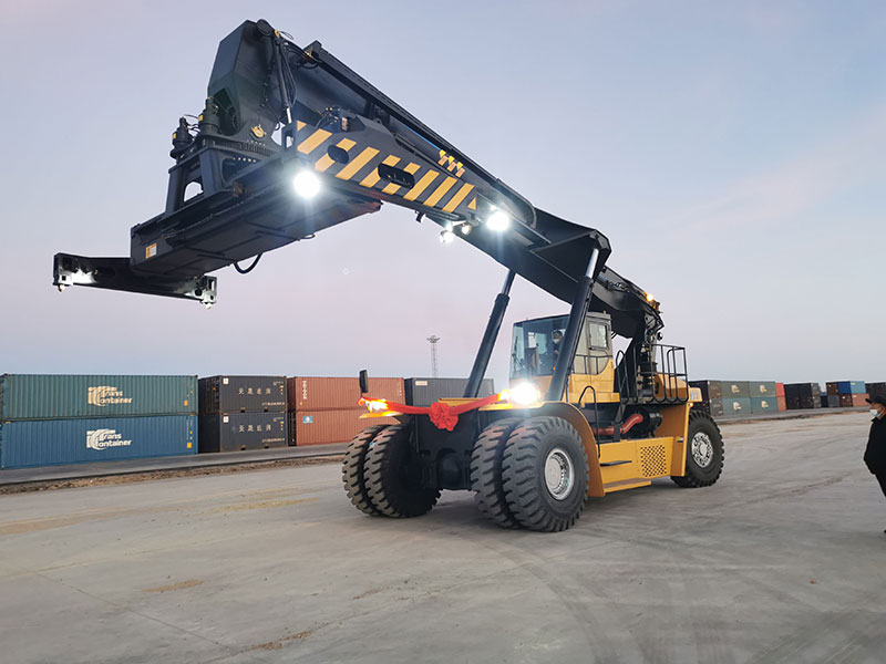 Container Reach Stacker 45 Ton
